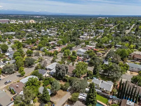 View/Area - 2424 Shasta St, Redding, CA 96001 photo 6 of 8