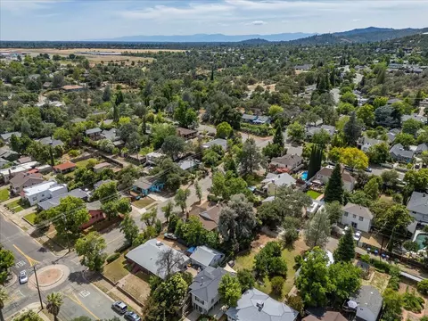 View/Area - 2424 Shasta St, Redding, CA 96001 photo 5 of 8