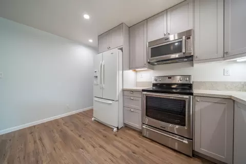 Kitchen - 3914 Alma Ave, Redding, CA 96002 photo 4 of 4