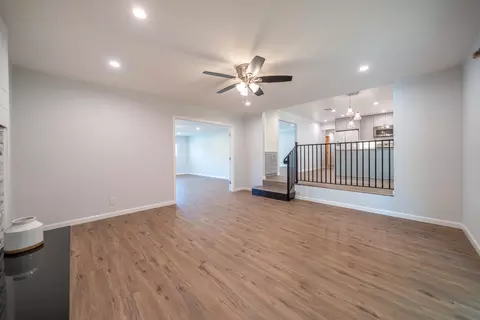 Living - 3914 Alma Ave, Redding, CA 96002 photo 6 of 7