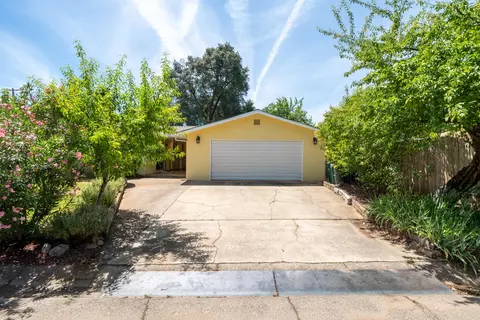 Exterior - 3914 Alma Ave, Redding, CA 96002 photo 7 of 23