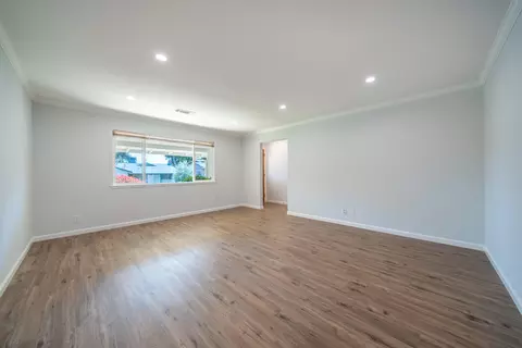 Living - 3914 Alma Ave, Redding, CA 96002 photo 1 of 7