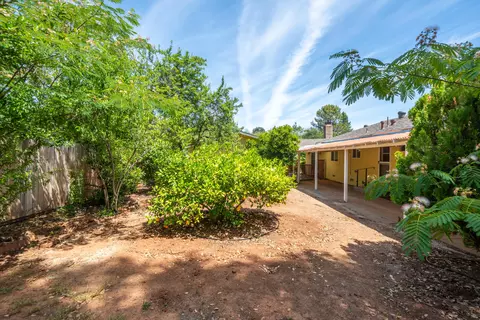 Exterior - 3914 Alma Ave, Redding, CA 96002 photo 17 of 23