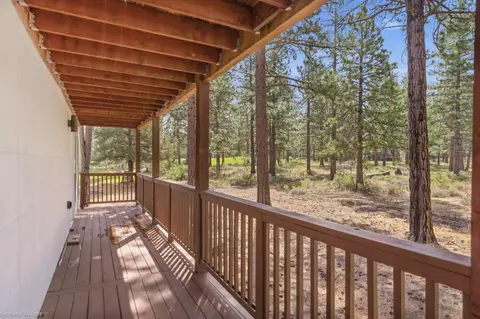Exterior - 5843 Floyd Ct, Weed, CA 96094 photo 3 of 3