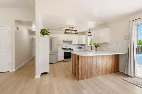 Kitchen - 1803 Stetson Way, Redding, CA 96003 photo 4 of 4