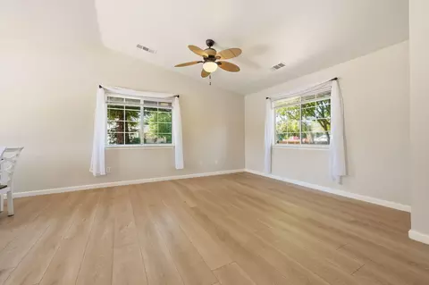 Living - 1803 Stetson Way, Redding, CA 96003 photo 2 of 2