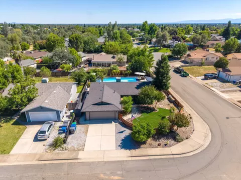 View/Area - 1803 Stetson Way, Redding, CA 96003 photo 3 of 3