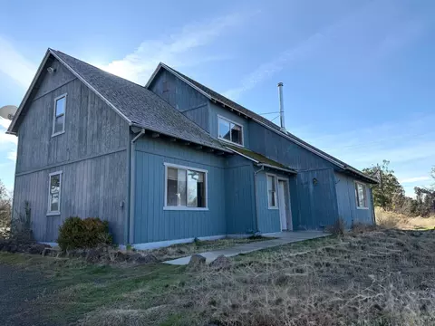 11524 Martin Dr, Montague, CA 96064