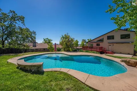 Exterior - 3416 Cessna Dr, Redding, CA 96001 photo 16 of 20