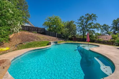 Exterior - 3416 Cessna Dr, Redding, CA 96001 photo 17 of 20