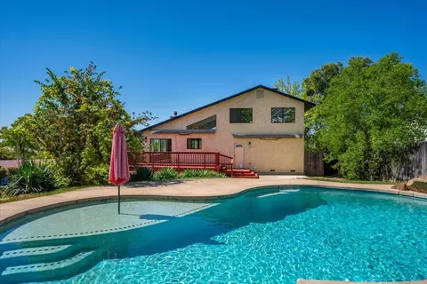 Exterior - 3416 Cessna Dr, Redding, CA 96001 photo 19 of 20
