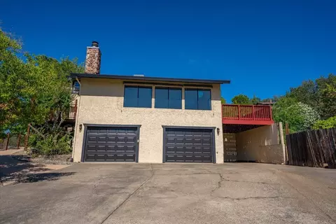 Exterior - 3416 Cessna Dr, Redding, CA 96001 photo 6 of 20
