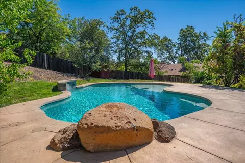 Exterior - 3416 Cessna Dr, Redding, CA 96001 photo 18 of 20