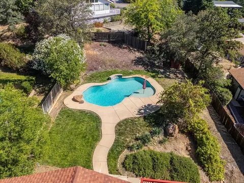 Exterior - 3416 Cessna Dr, Redding, CA 96001 photo 2 of 20