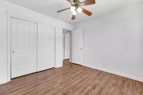 Bedroom - 3416 Cessna Dr, Redding, CA 96001 photo 5 of 7