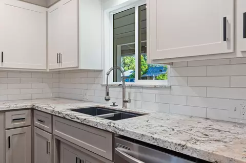 Kitchen - 1064 Ledell Dr, Redding, CA 96002 photo 2 of 2
