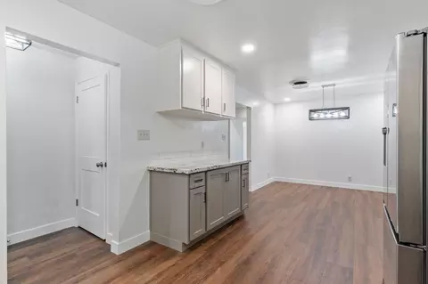 Entry Way - 1064 Ledell Dr, Redding, CA 96002 photo 1 of 2