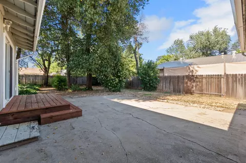 Exterior - 1064 Ledell Dr, Redding, CA 96002 photo 4 of 7