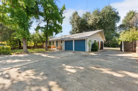 Exterior - 1064 Ledell Dr, Redding, CA 96002 photo 3 of 7
