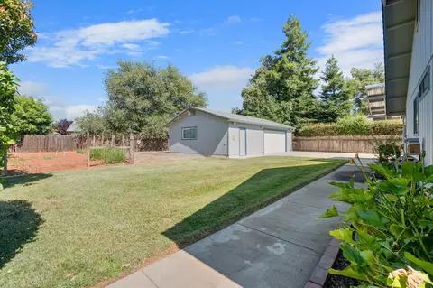 Exterior - 3417 Timbercreek Dr, Redding, CA 96002 photo 6 of 16