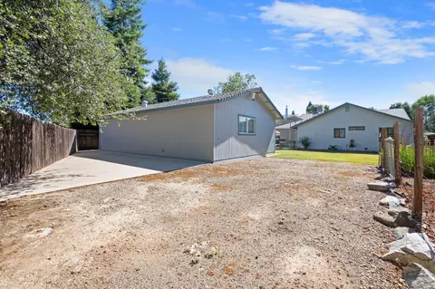 Exterior - 3417 Timbercreek Dr, Redding, CA 96002 photo 14 of 16