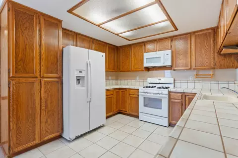 Kitchen - 3417 Timbercreek Dr, Redding, CA 96002 photo 2 of 3