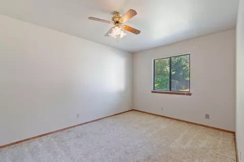 Bedroom - 3417 Timbercreek Dr, Redding, CA 96002 photo 5 of 7
