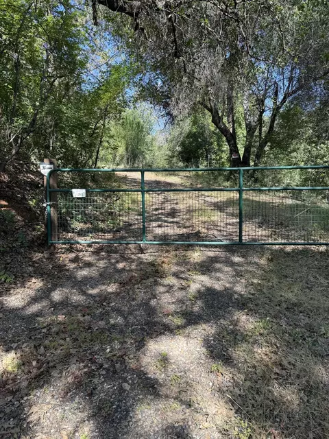 15060 Wonderland Blvd, Redding, CA 96003