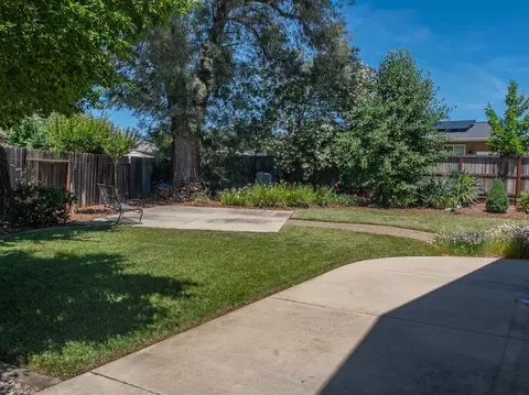Exterior - 6040 Constitution Way, Redding, CA 96003 photo 14 of 16