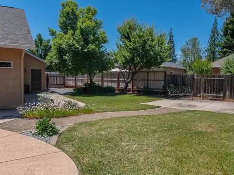 Exterior - 6040 Constitution Way, Redding, CA 96003 photo 11 of 16