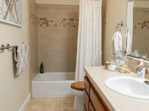 Bath - 6040 Constitution Way, Redding, CA 96003 photo 1 of 9