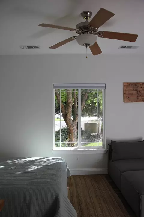 Bedroom - 6040 Constitution Way, Redding, CA 96003 photo 4 of 10