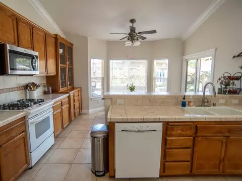 Kitchen - 6040 Constitution Way, Redding, CA 96003 photo 3 of 5