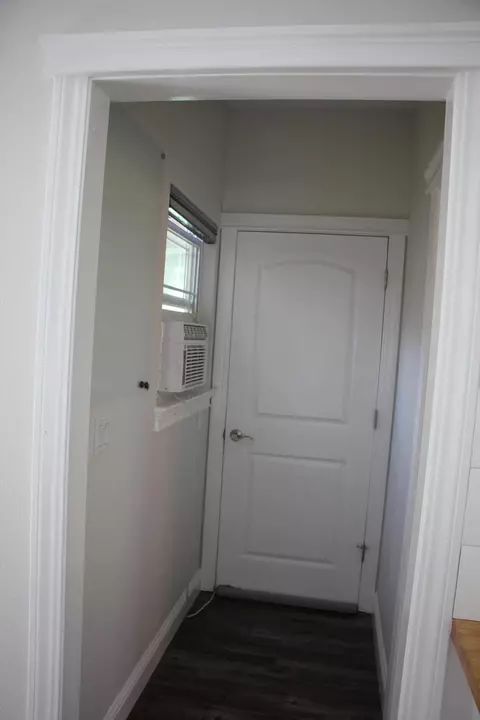 Entry Way - 6040 Constitution Way, Redding, CA 96003 photo 5 of 5