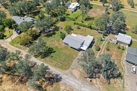 View/Area - 18526 Martin Way, Redding, CA 96003 photo 3 of 3