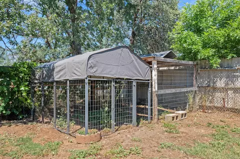 Exterior - 18526 Martin Way, Redding, CA 96003 photo 7 of 15