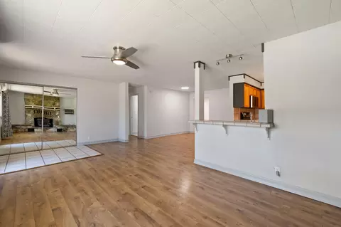 Living - 18526 Martin Way, Redding, CA 96003 photo 2 of 9