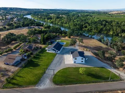 View/Area - 22200 Salmon Pl, Red Bluff, CA 96080 photo 10 of 11