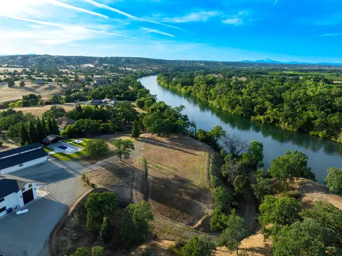View/Area - 22200 Salmon Pl, Red Bluff, CA 96080 photo 7 of 11