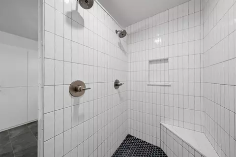 Bath - 22200 Salmon Pl, Red Bluff, CA 96080 photo 4 of 8
