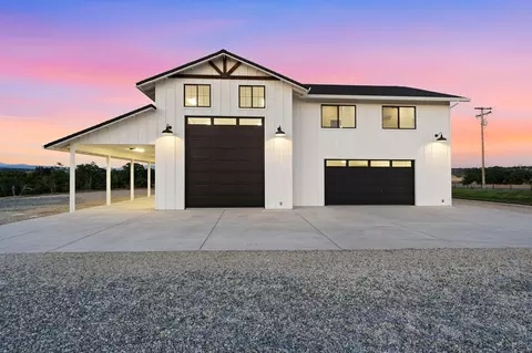 Exterior - 22200 Salmon Pl, Red Bluff, CA 96080 photo 3 of 8