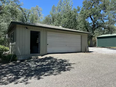 21566 Old Alturas Rd, Redding, CA 96003 photo 4