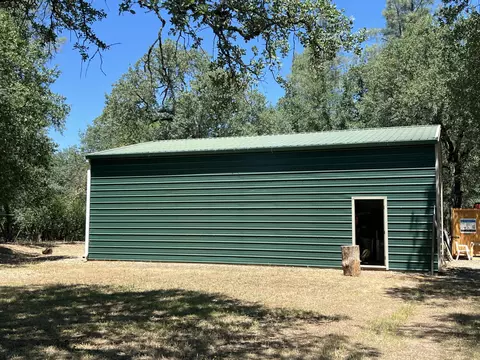21566 Old Alturas Rd, Redding, CA 96003 photo 3