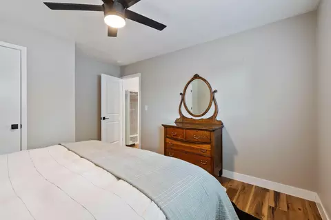 Bedroom - 2109 Galaxy Way, Redding, CA 96002 photo 2 of 5
