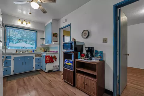 Kitchen - 790 Gold St, Redding, CA 96001 photo 2 of 2
