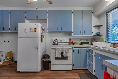 Kitchen - 790 Gold St, Redding, CA 96001 photo 1 of 2