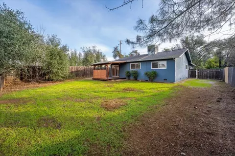 Exterior - 1156 Echo Rd, Redding, CA 96002 photo 6 of 6