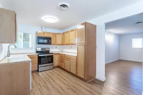Kitchen - 655 Wernmark Dr, Red Bluff, CA 96080 photo 1 of 2