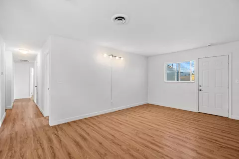 Living - 655 Wernmark Dr, Red Bluff, CA 96080 photo 2 of 3