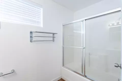 Bath - 655 Wernmark Dr, Red Bluff, CA 96080 photo 4 of 4